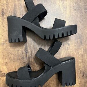 Madden Girl Chunky Women’s Black Platform Heels